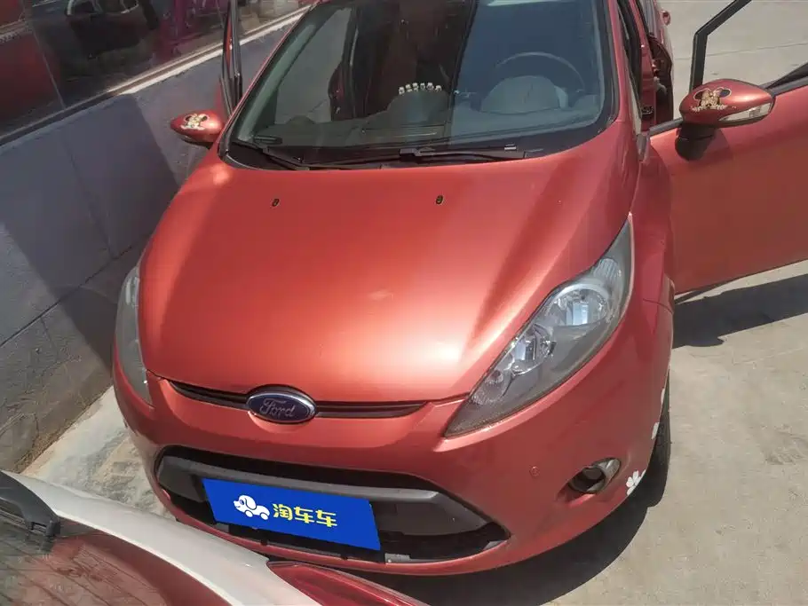 Ford Fiesta 2011 1.5L AT Fashion