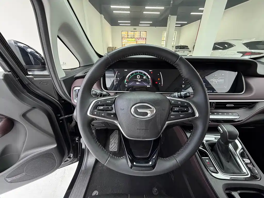 GAC Motor Trumpchi M6 — миниатюра 10