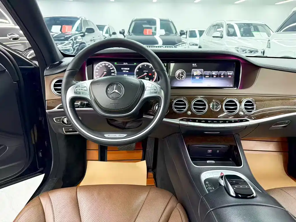 Mercedes-Benz S-Class — миниатюра 18