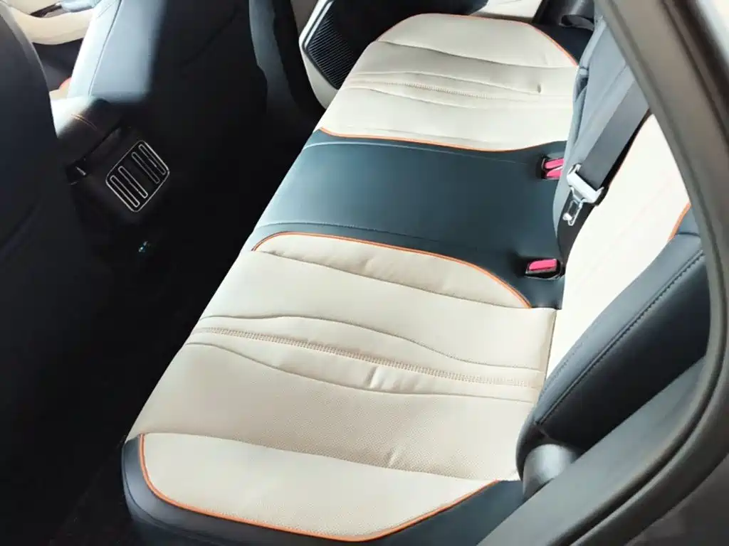 BYD PLUS New Energy — миниатюра 17