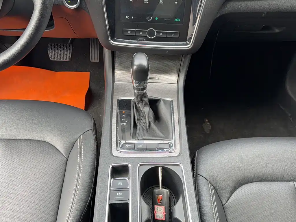 Roewe i6 Classic — миниатюра 15