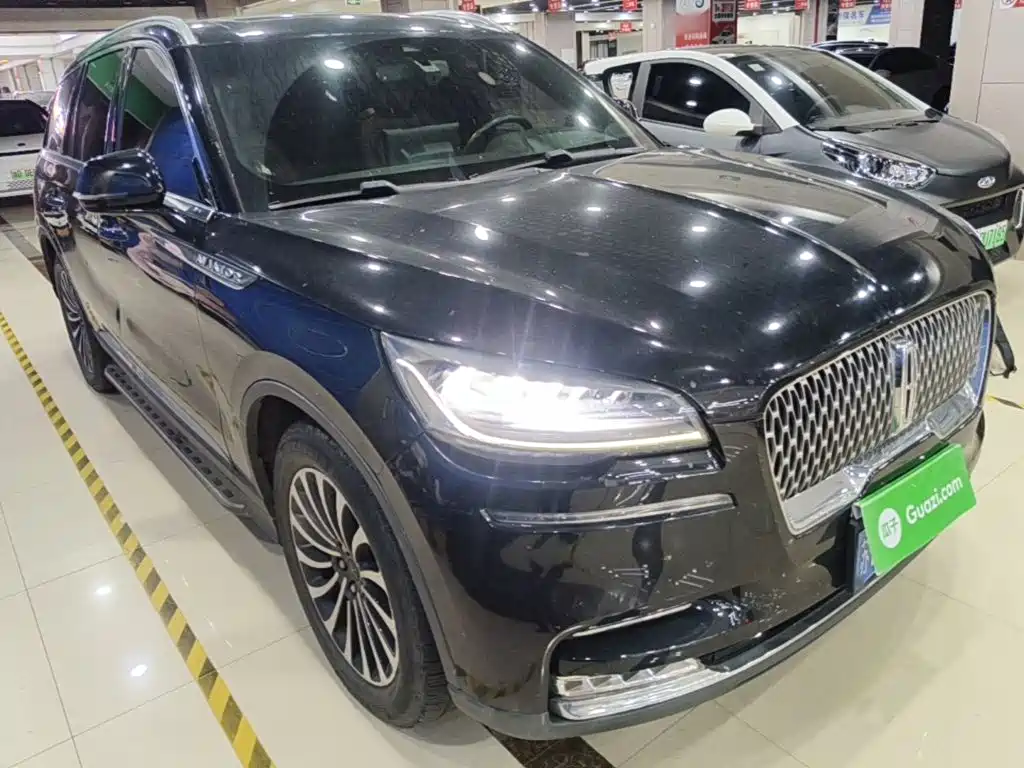 Lincoln Aviator — миниатюра 4