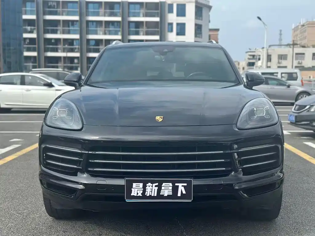 PORSCHE CAYENNE
