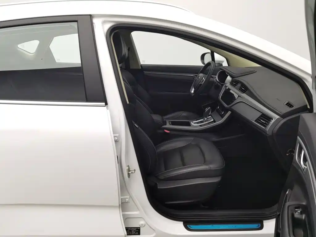 Geely Emgrand GS — миниатюра 23