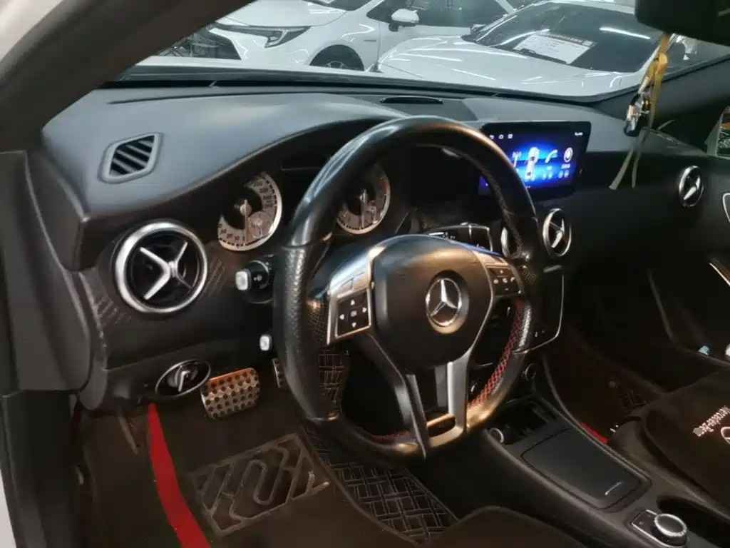 Mercedes-Benz A-Class (Import) — миниатюра 10