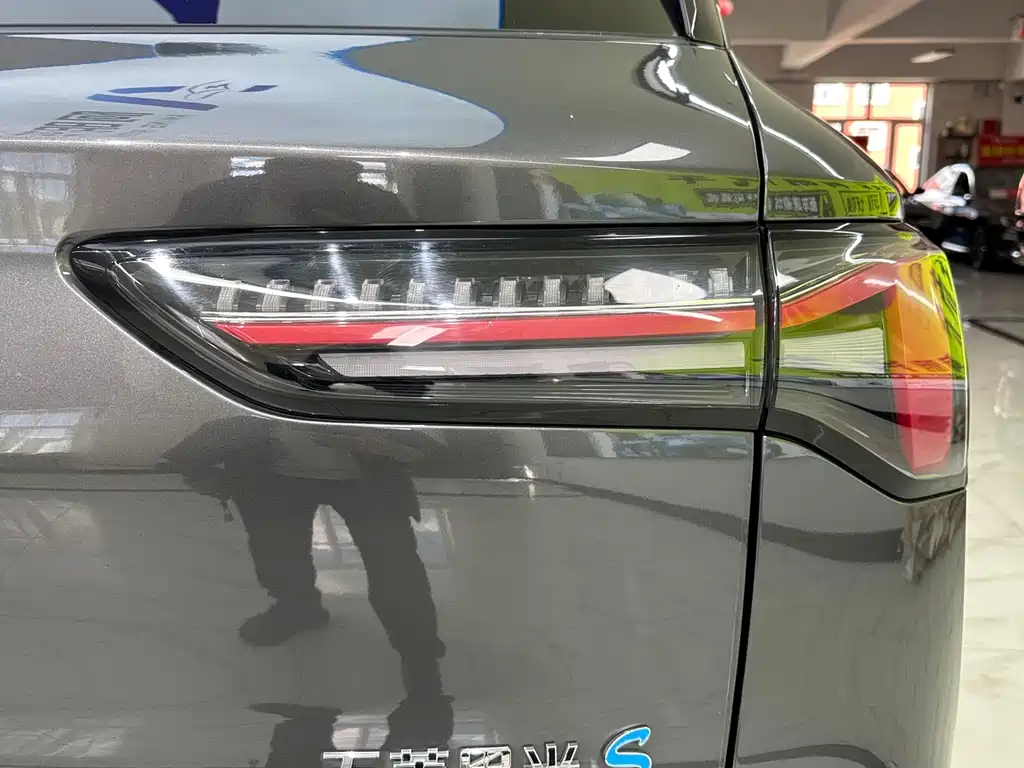 Wuling Xingguang S — миниатюра 9