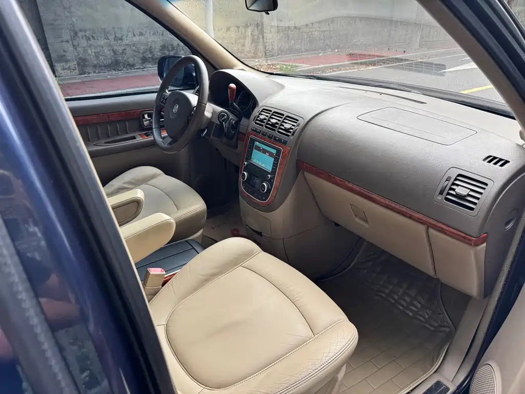 Buick GL8 — миниатюра 18