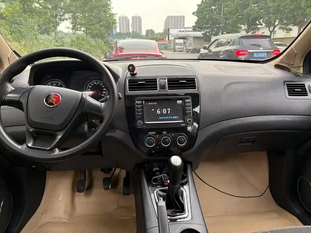 Dongfeng X3 2015 1.5L Comfort