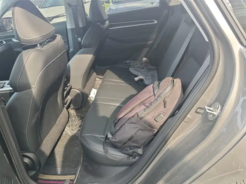 Geely Emgrand — миниатюра 7