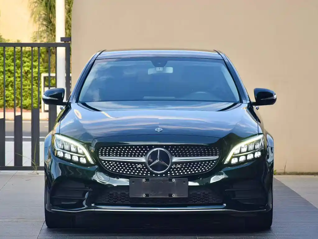 Mercedes-Benz C-Class — миниатюра 2