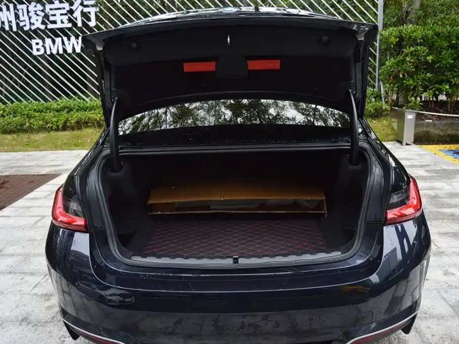 BMW i3 — миниатюра 7