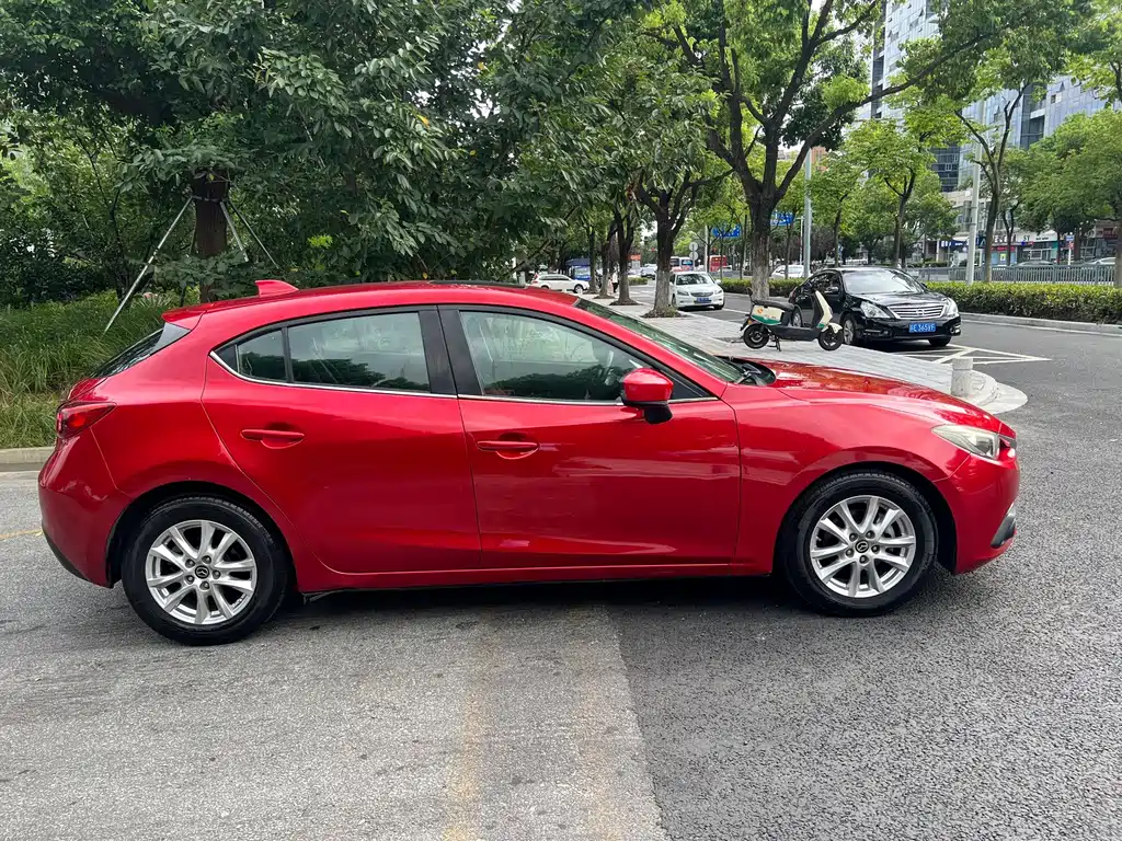 Mazda 3 Axela — миниатюра 4
