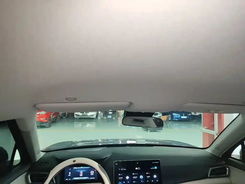 BYD Yuan UP — миниатюра 18