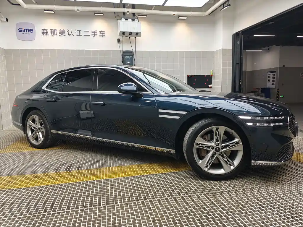 Genesis G90 2023 3.5T Flagship