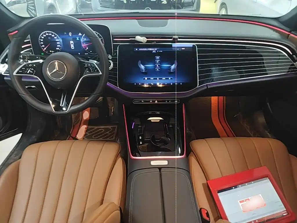Mercedes-Benz E-Class — миниатюра 10