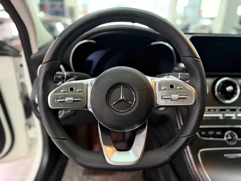 Mercedes-Benz C-Class — миниатюра 8