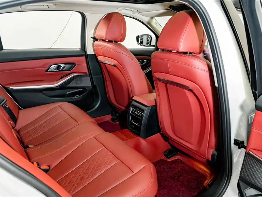 BMW 3 Series — миниатюра 21