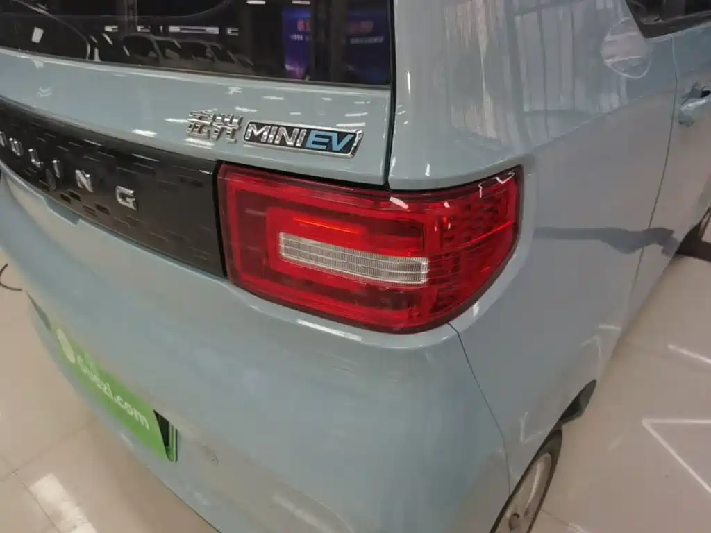 Wuling MINIEV — миниатюра 8