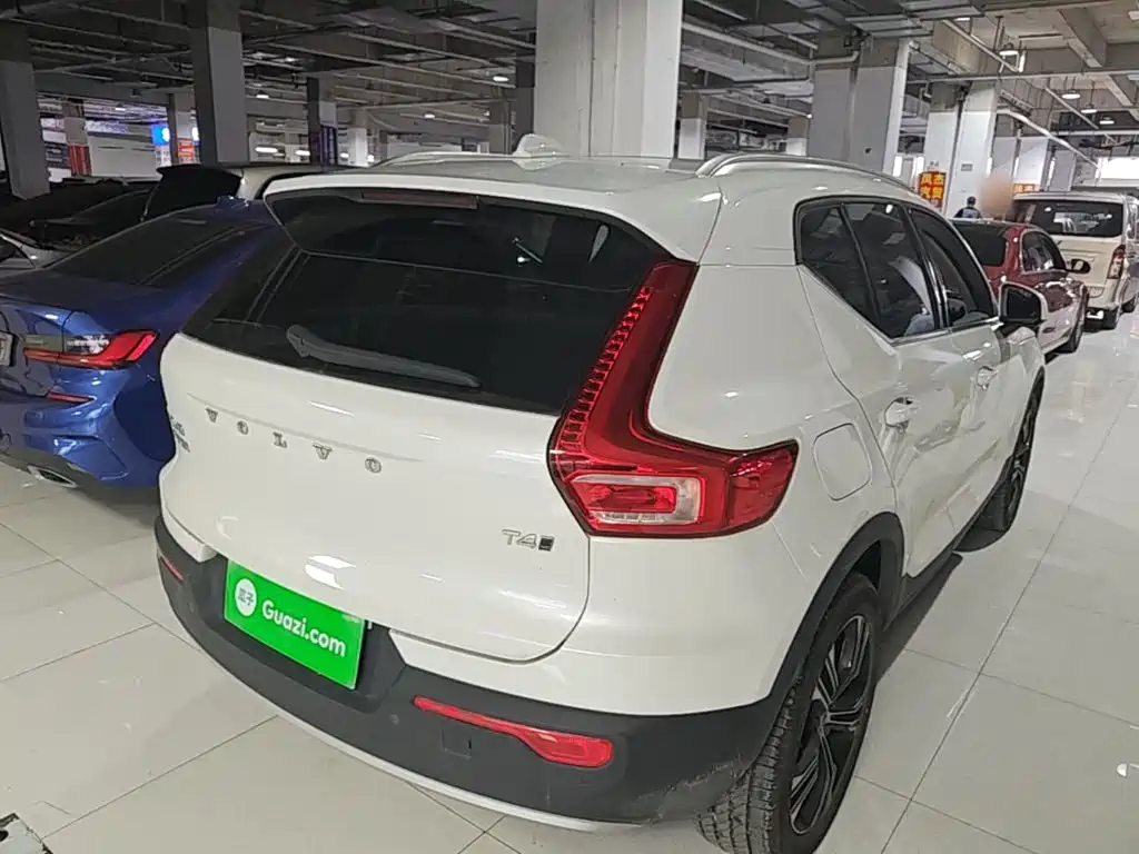 Volvo XC40 — миниатюра 7