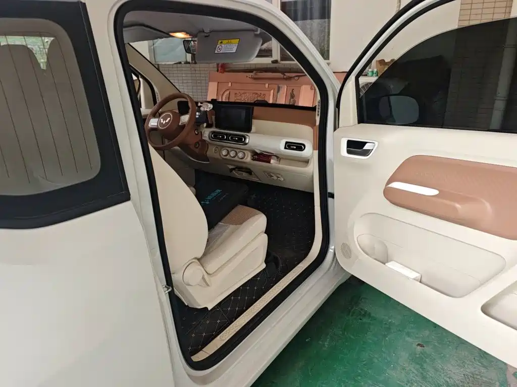 Wuling MINIEV — миниатюра 19
