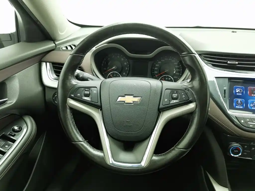 Chevrolet Malibu — миниатюра 11