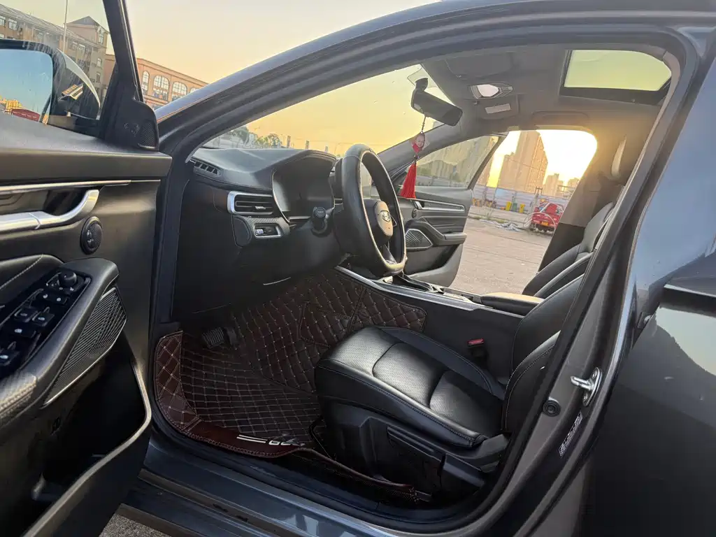 Geely Emgrand — миниатюра 12