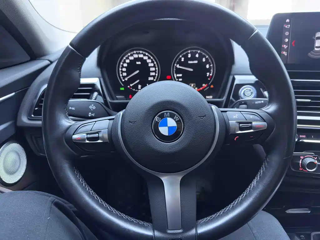 BMW 1 Series — миниатюра 12