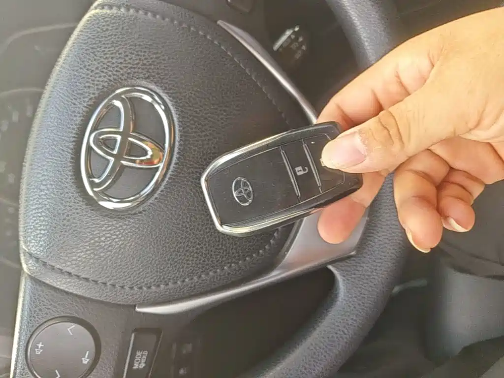 Toyota RAV4 — миниатюра 13