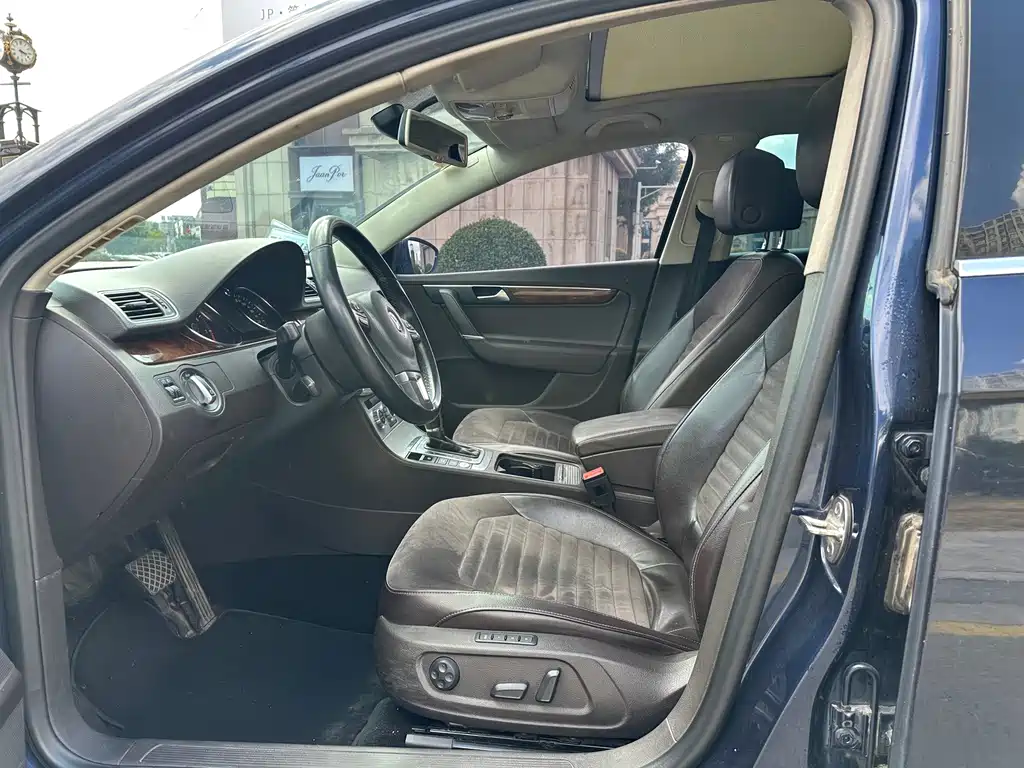 Volkswagen Magotan (Import) — миниатюра 6