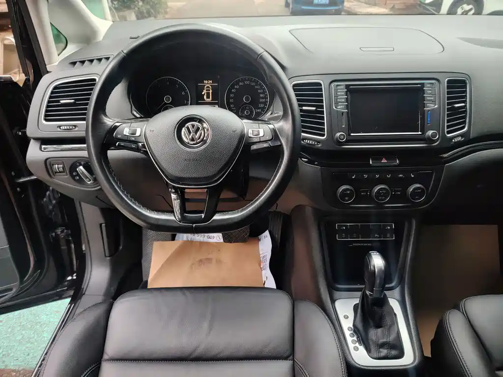Volkswagen Sharan — миниатюра 11