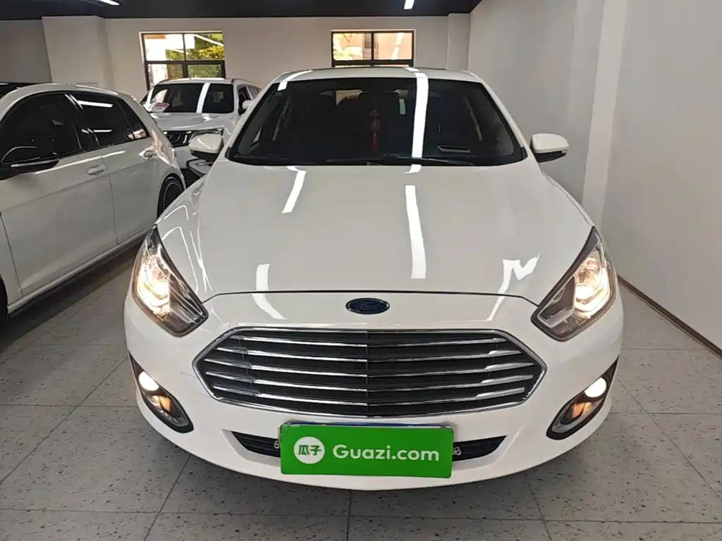 Ford Escort — миниатюра 3