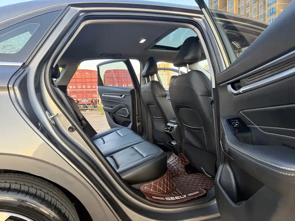 Geely Emgrand — миниатюра 16