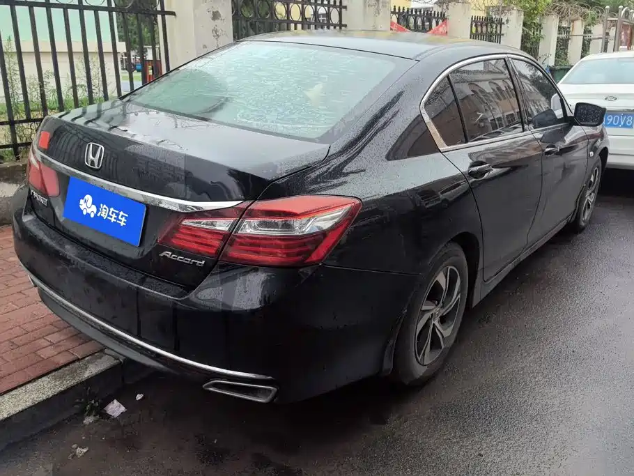 Honda Accord — миниатюра 3