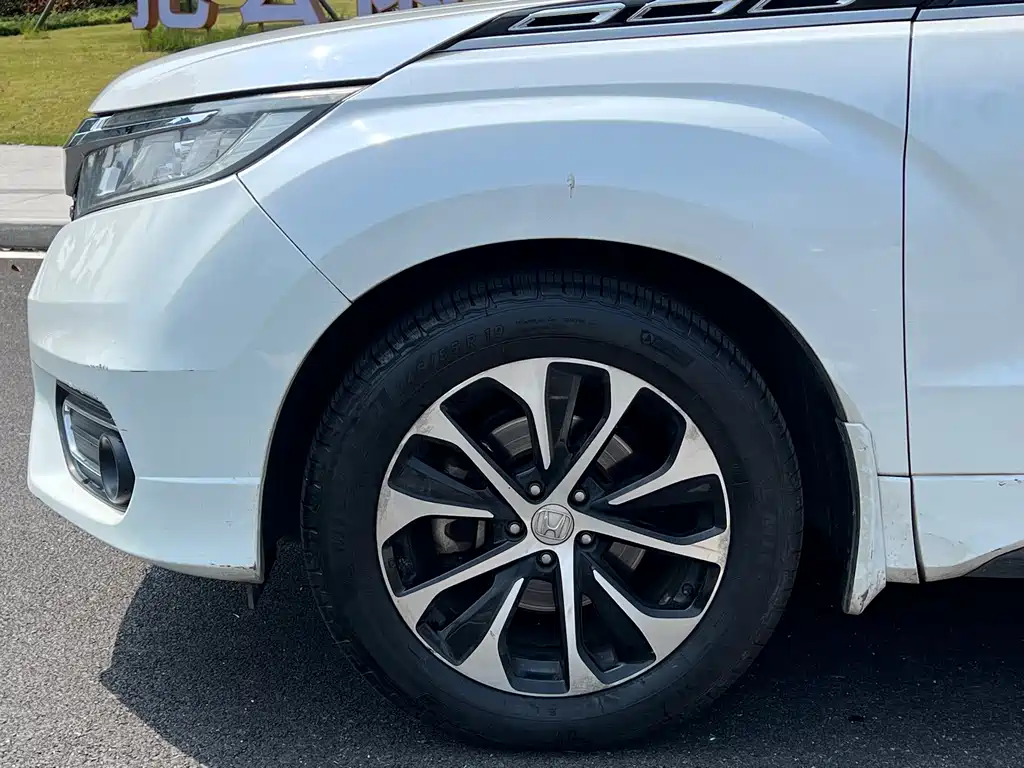 Honda Avancier — миниатюра 5
