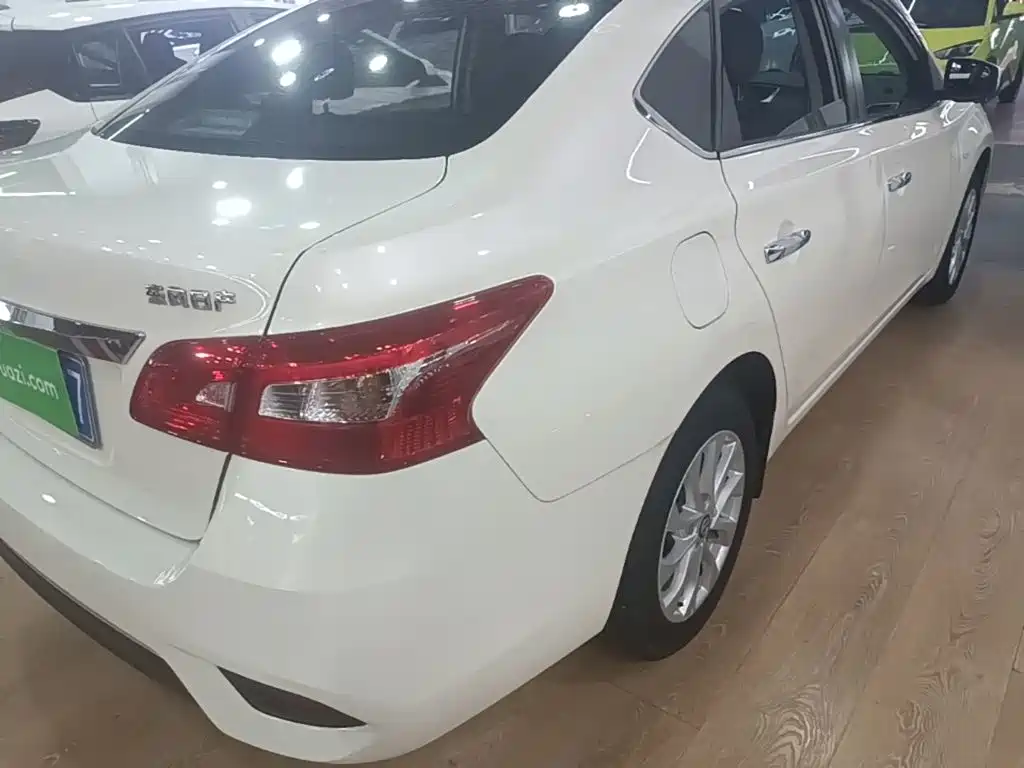 Nissan Sylphy — миниатюра 7