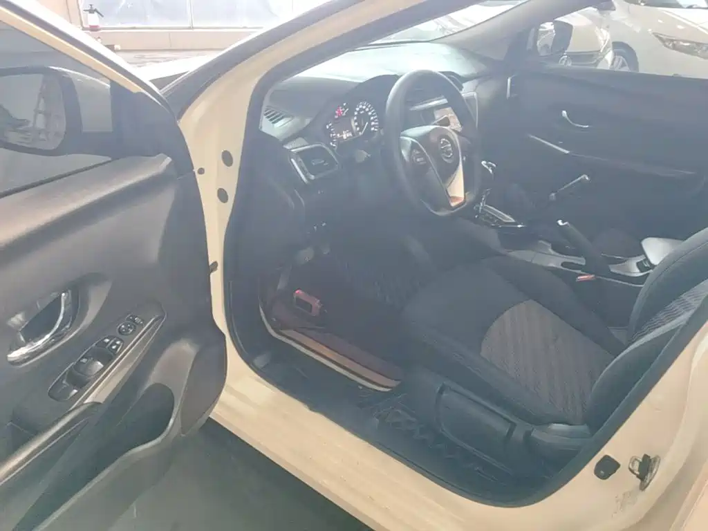 Nissan Bluebird — миниатюра 16