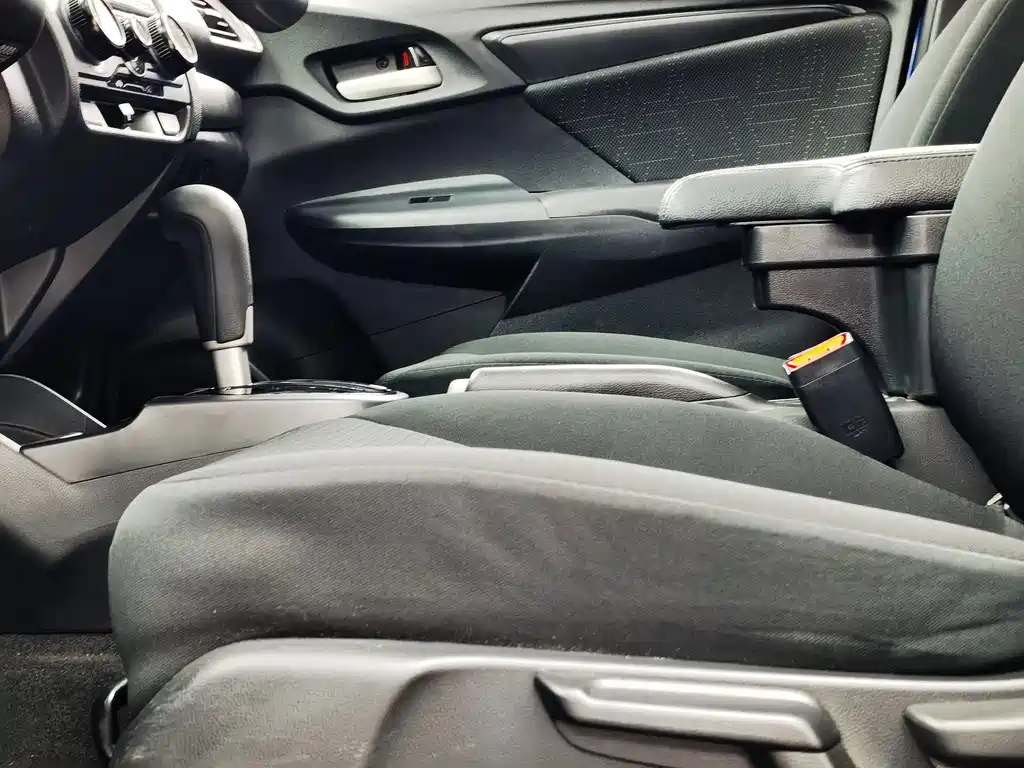 Honda Fit — миниатюра 11