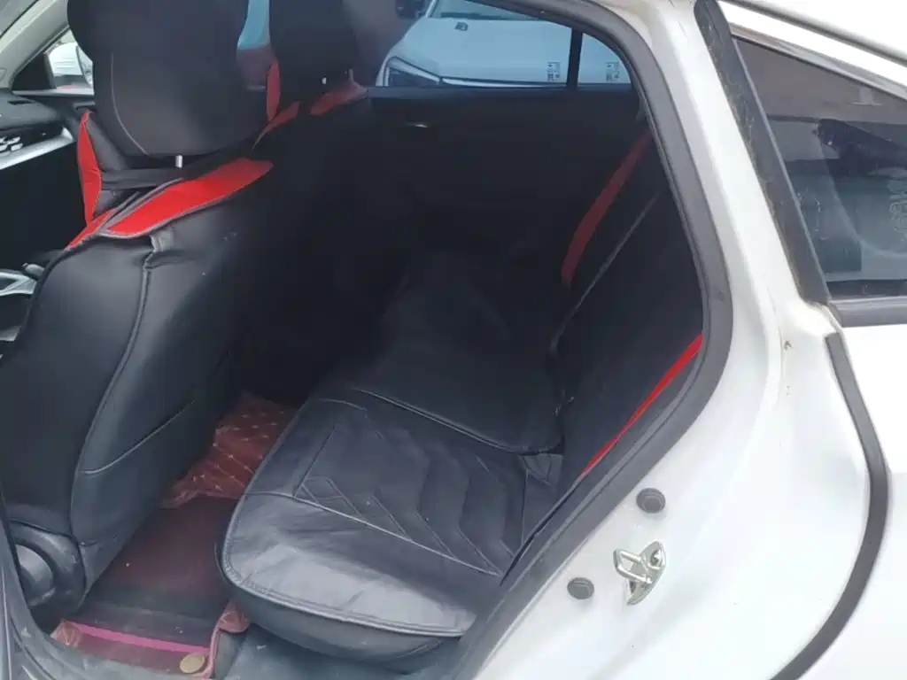 MG MG5 — миниатюра 17