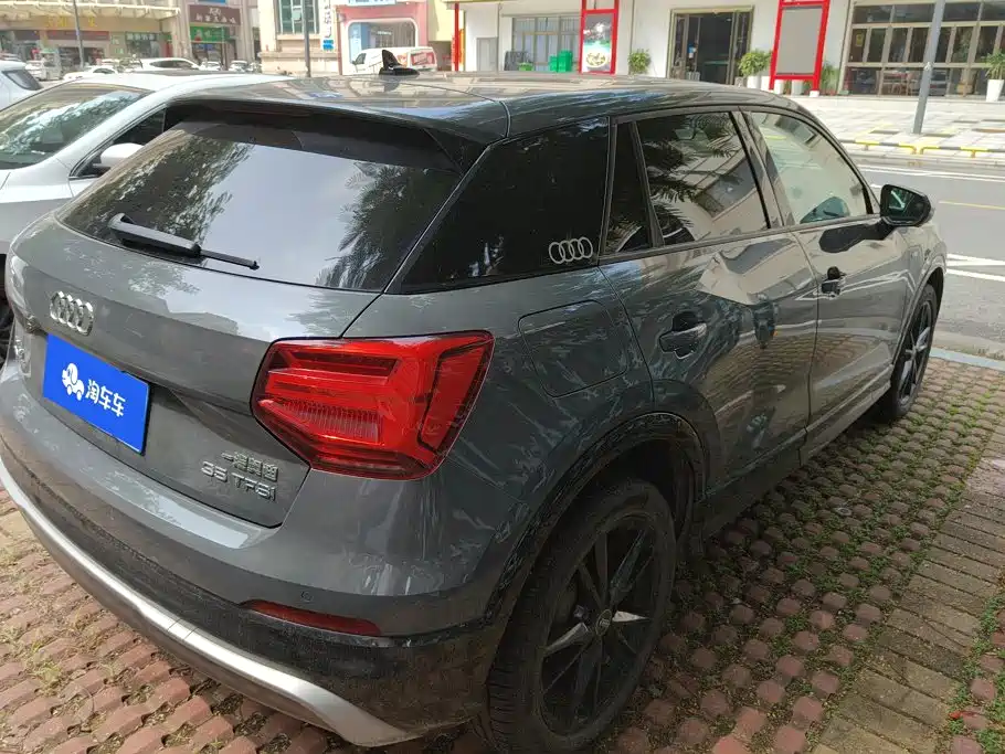 Audi Q2L — миниатюра 3