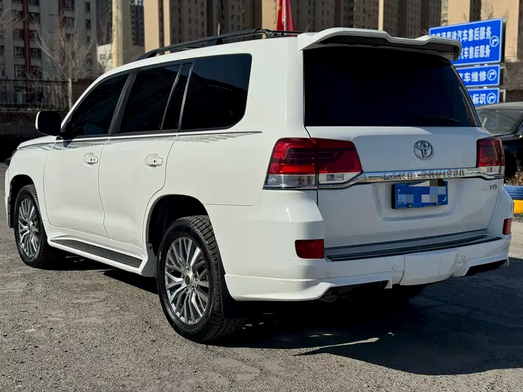 Toyota Land Cruiser 2009 5.7L AT
