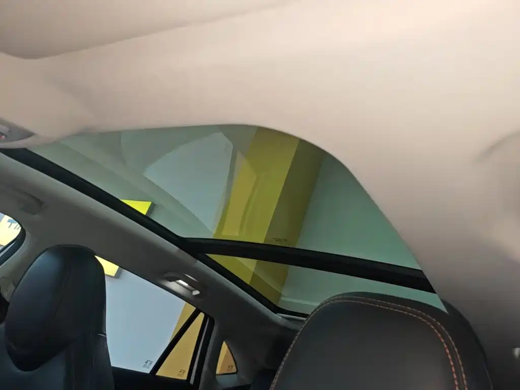 Roewe RX5 New Energy — миниатюра 18