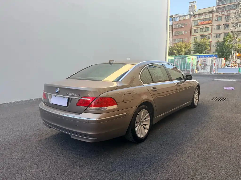 BMW 7 Series 7 2005 740Li