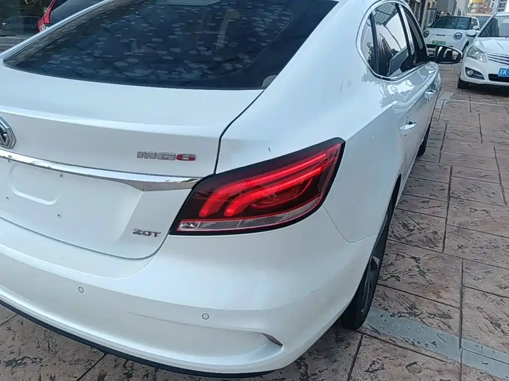 MG MG6 — миниатюра 8