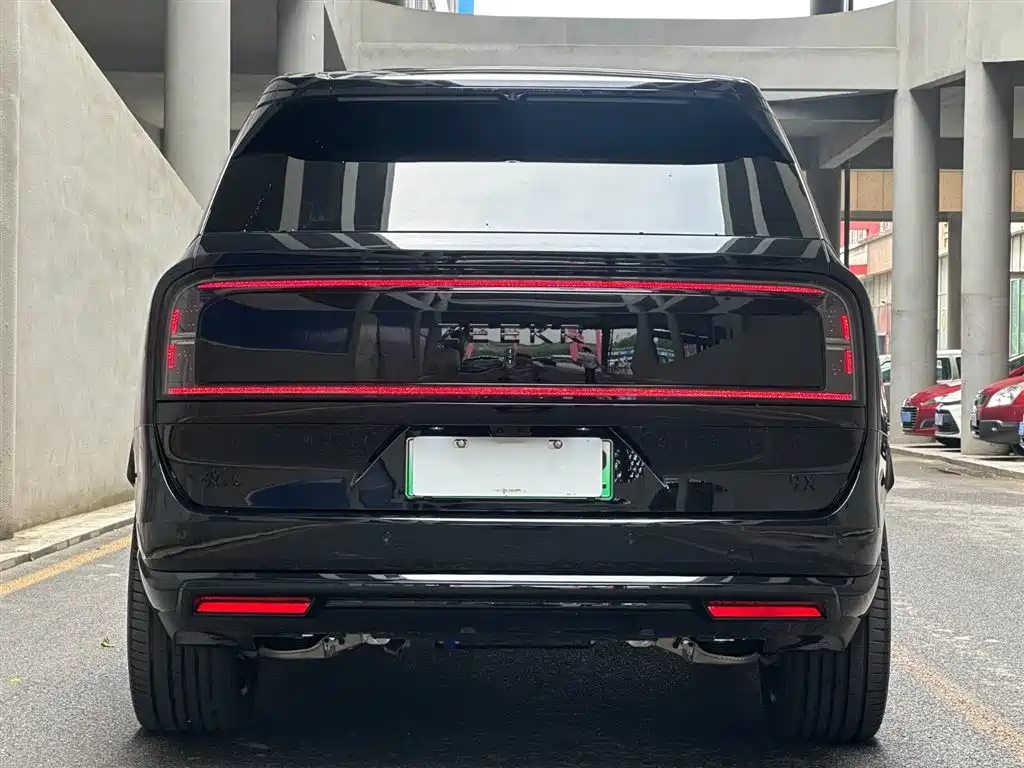 Zeekr 9X 2025 70kWh