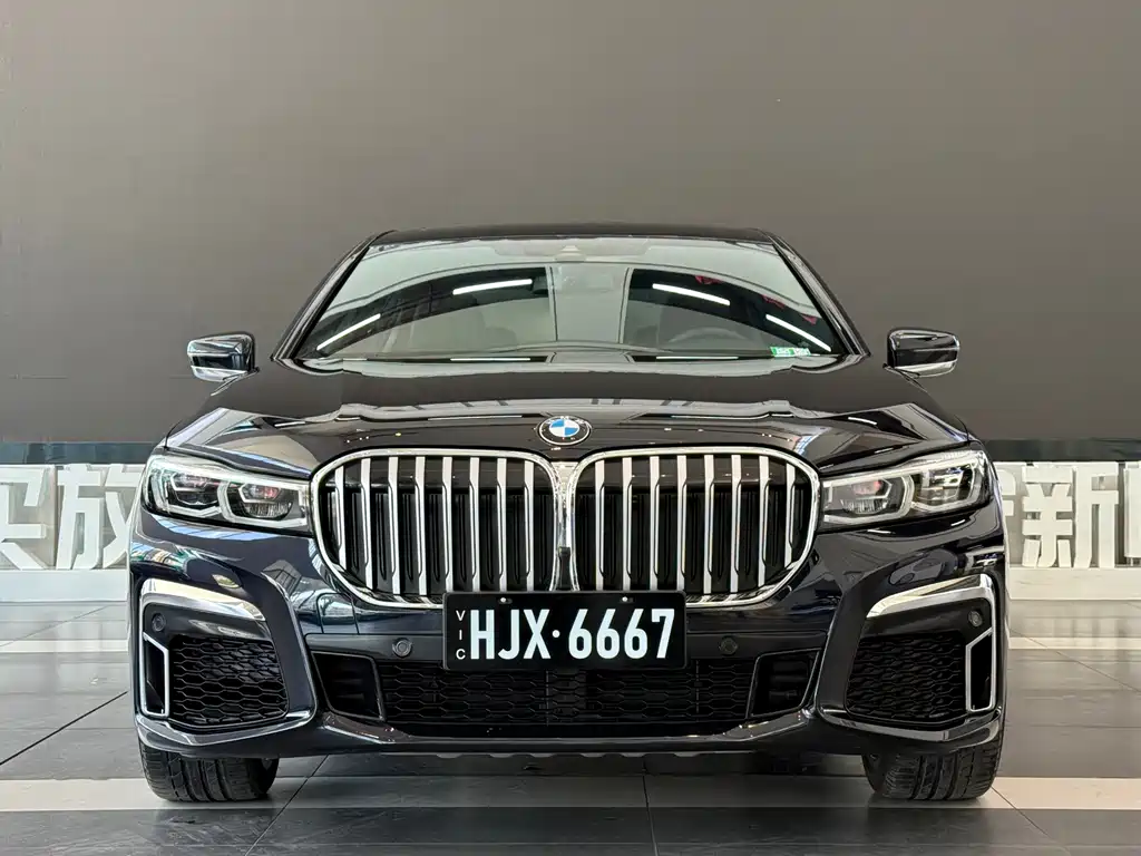 BMW 7 Series — миниатюра 2