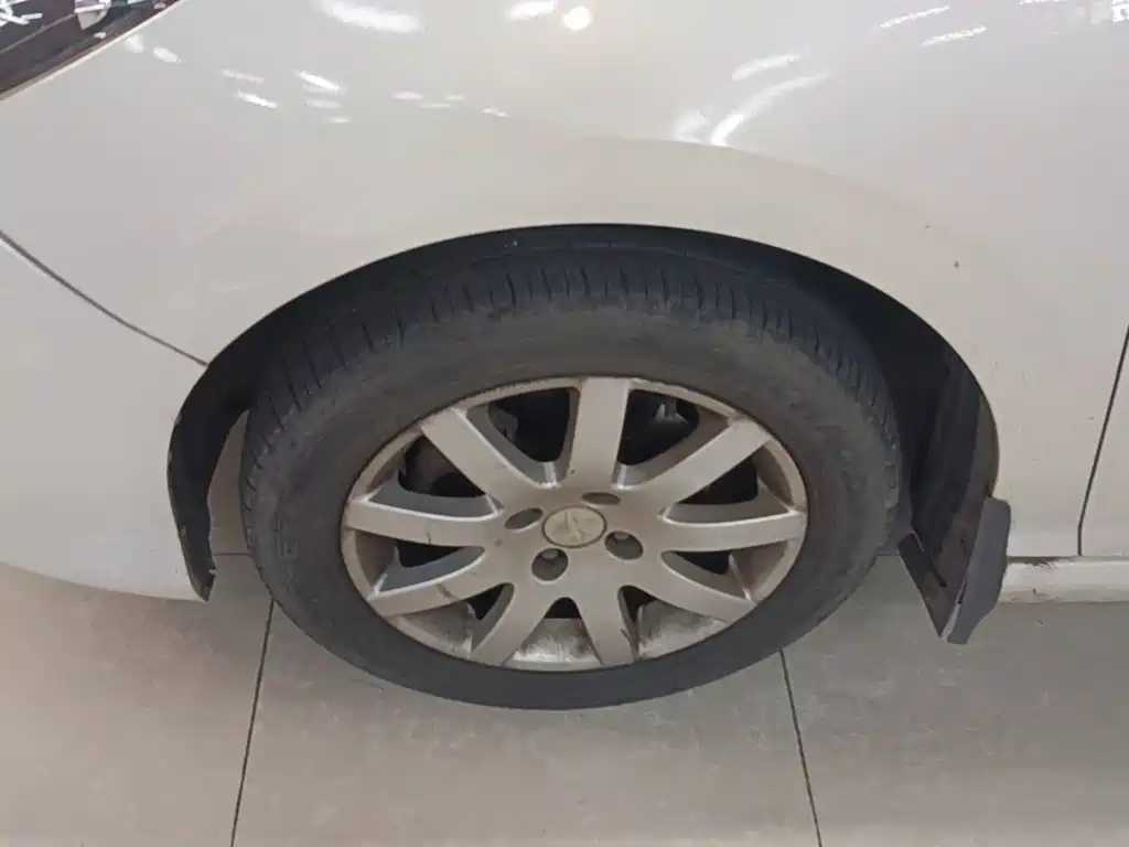 Peugeot 308 — миниатюра 23