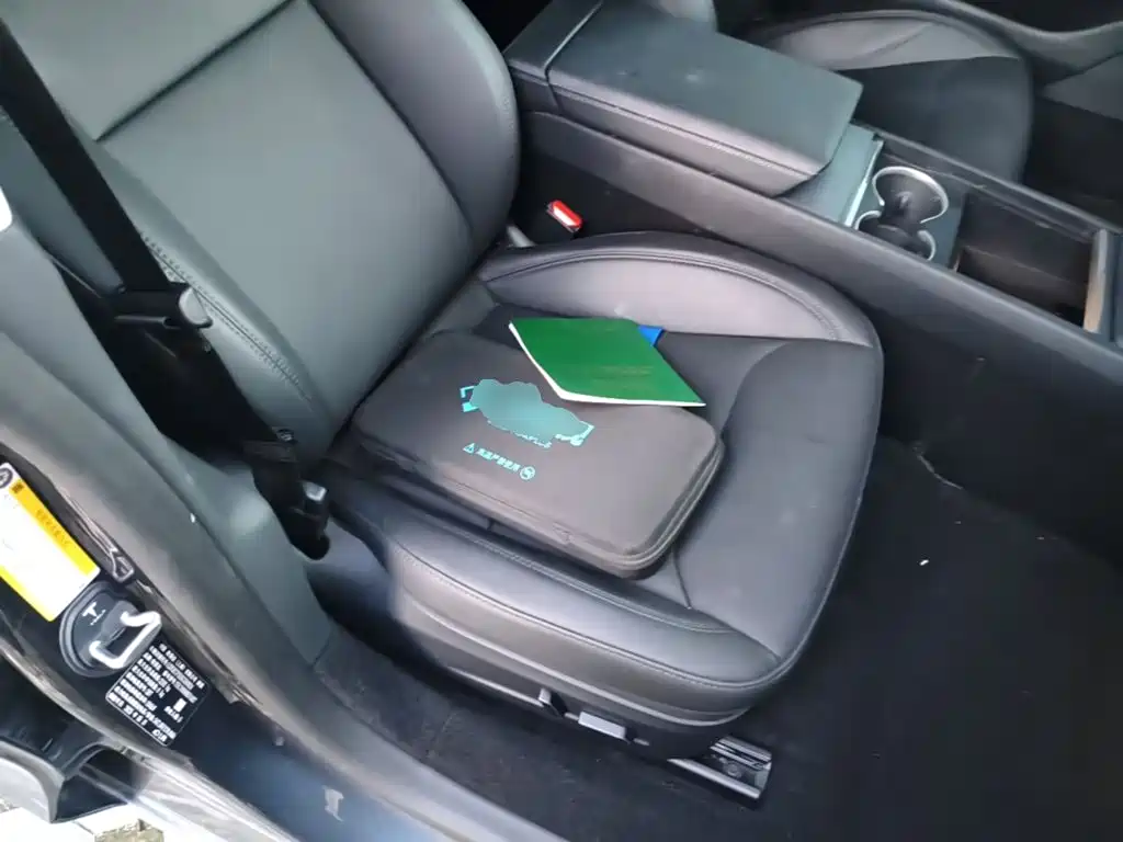 Tesla Model 3 — миниатюра 25