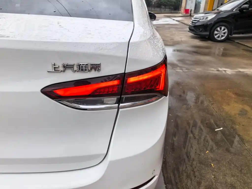 Buick Excelle — миниатюра 8