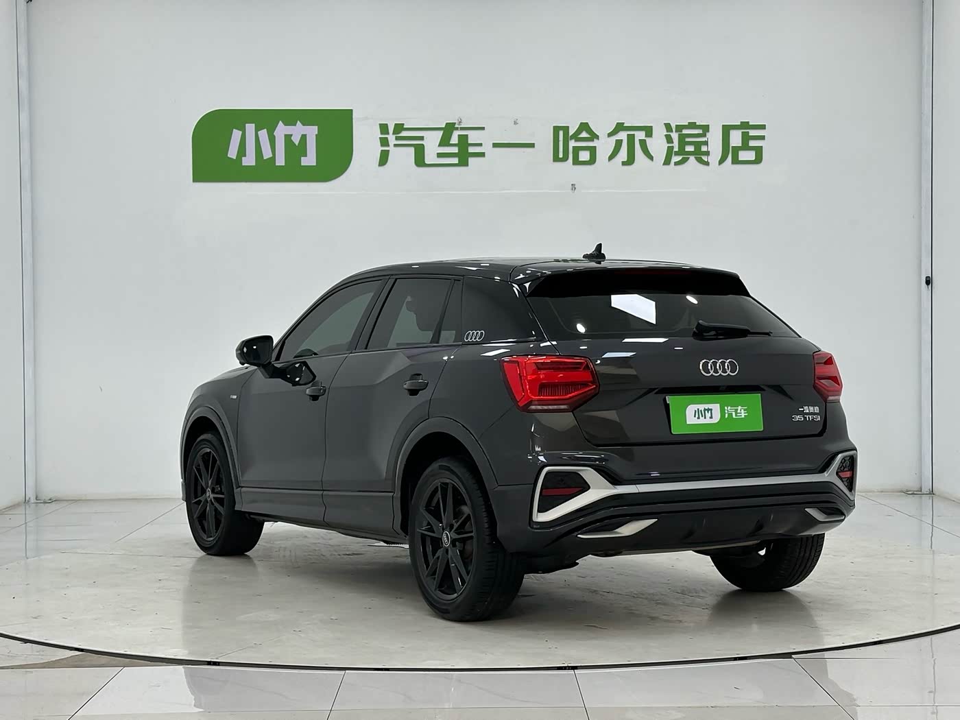 Audi Q2L 1.4 л 2022 г. Чёрный, пробег 12000 км