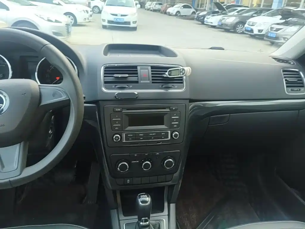 Skoda Yeti — миниатюра 13